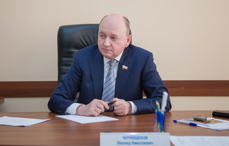 Депутат Облдумы Леонид Чернощеков провел прием граждан