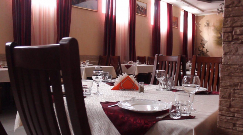 В Саратове у бизнесмена за 11-миллионный долг арестовали кафе