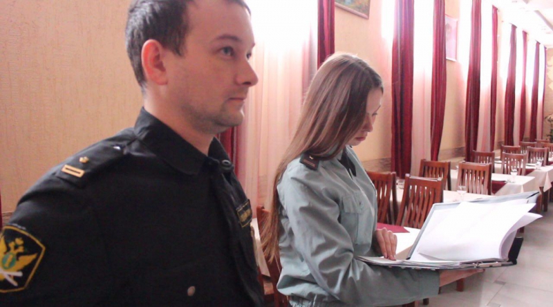 В Саратове у бизнесмена за 11-миллионный долг арестовали кафе