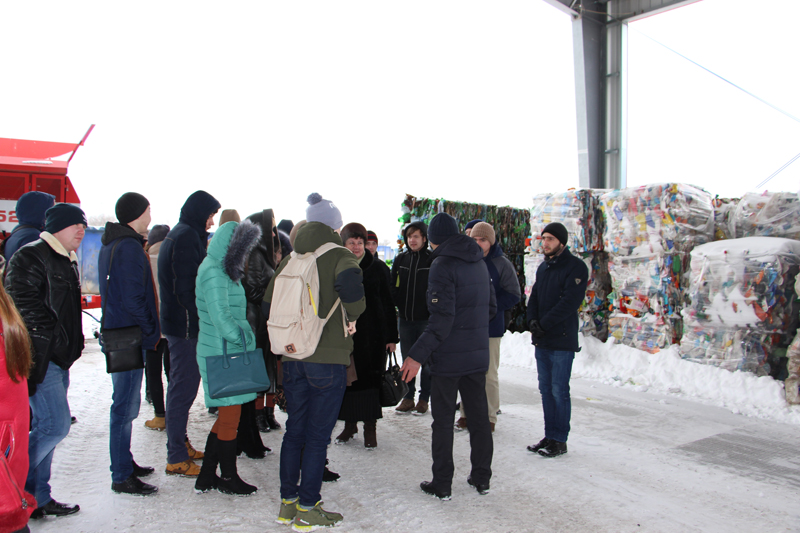 Студентам-экологам показали процессы обработки коммунальных отходов