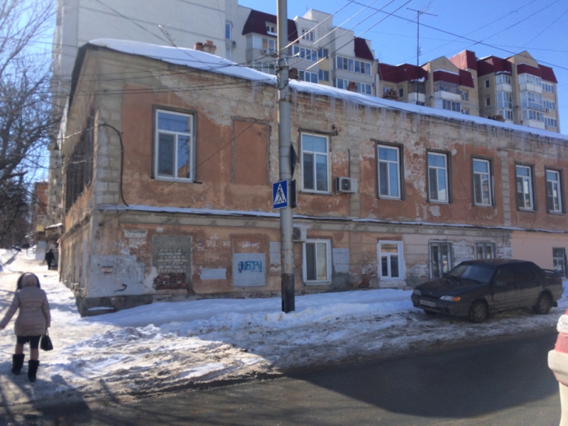 Каждый 9-й проверенный дом в Саратове оказался с сосульками