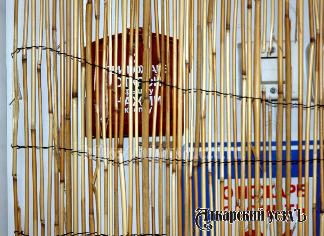 В ТЦ нашли заблокированные эвакуационные выходы, просроченные огнетушители и висящие провода