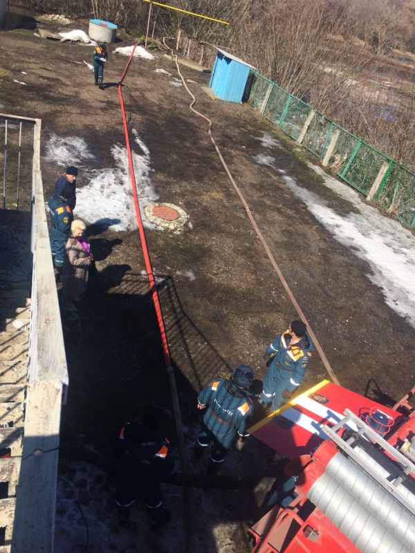 Паводок-2018. Саратовские МЧСники обеспечивают волгоградцев продуктами и лекарствами