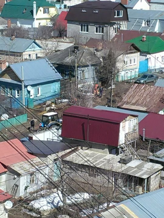 В Саратове почти 3 часа подряд в воздух бил 10-метровый коммунальный фонтан