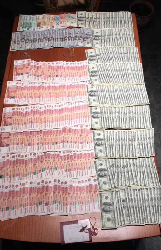 Экс-глава отдела ФСБ в Энгельсе задержан по делу о взятках на 118 млн рублей