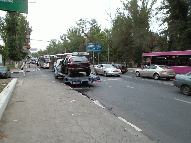Четверо пострадали в массовой аварии на 2-й Дачной