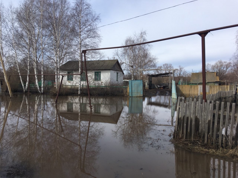 Спикер облдумы пообещал оказать материальную помощь жителям затопленных сел