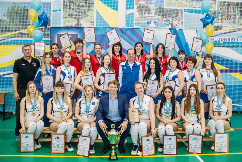 Кубок главы Татищевского муниципального района по волейболу закрыл сезон