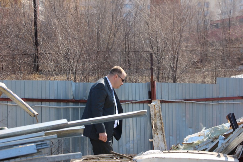 В Саратове ревизоры нашли в пунктах приема чермета слонов, самолеты и бюст Сталина