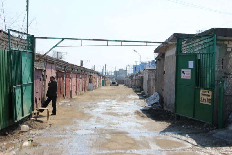 В Саратове ревизоры нашли в пунктах приема чермета слонов, самолеты и бюст Сталина