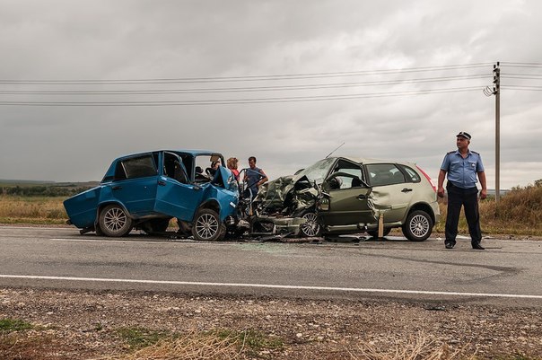 «Шестерка» и «Калина» столкнулись лоб в лоб. Погибла беременная женщина