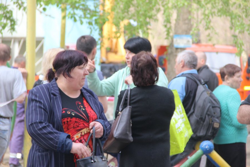 Житель рухнувшего дома в Саратове: На мою жену упала бетонная плита