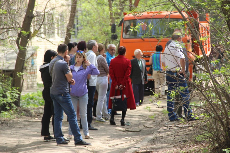 Житель рухнувшего дома в Саратове: На мою жену упала бетонная плита