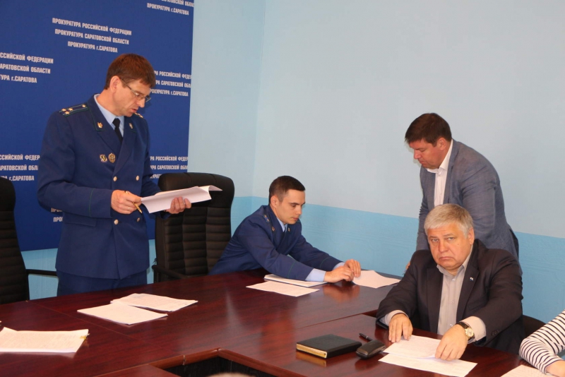 Михаилу Исаеву и его подчиненным раздали прокурорские предостережения