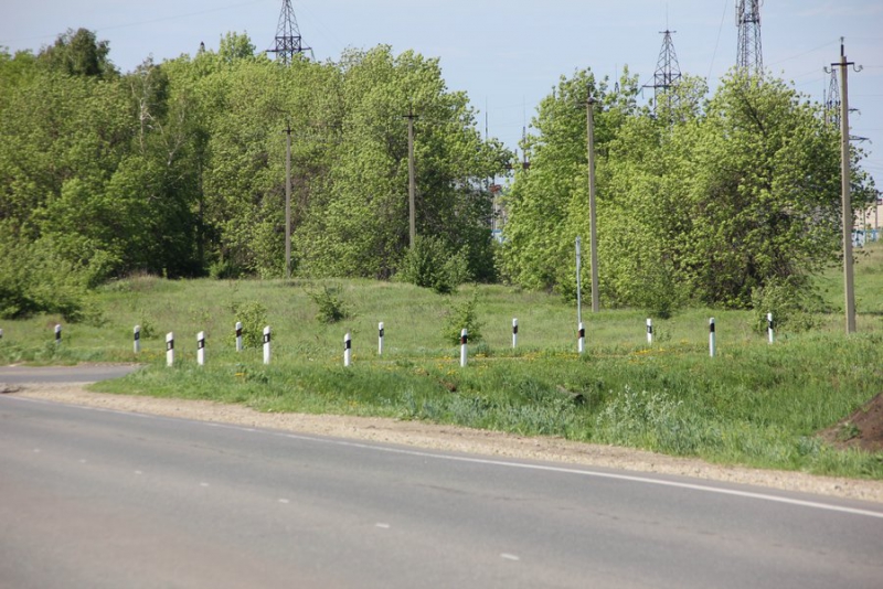 Профилактикой трещин и разлитым бетоном на дороге «Елшанка-Песчаный Умет» займутся в ближайшее время