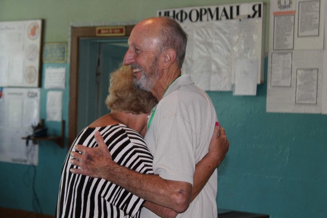 Потомков саратовских немцев поразила развешенная для просушки рыба