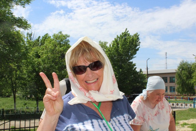 Потомков саратовских немцев поразила развешенная для просушки рыба