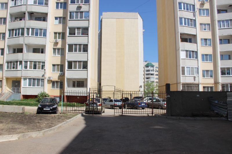 Жители нового микрорайона боятся навсегда остаться отрезанными от города