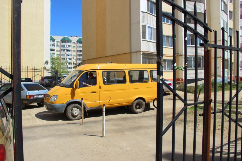 Жители нового микрорайона боятся навсегда остаться отрезанными от города