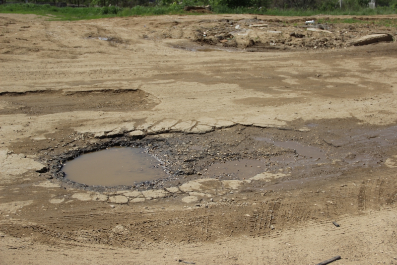 Жители нового микрорайона боятся навсегда остаться отрезанными от города