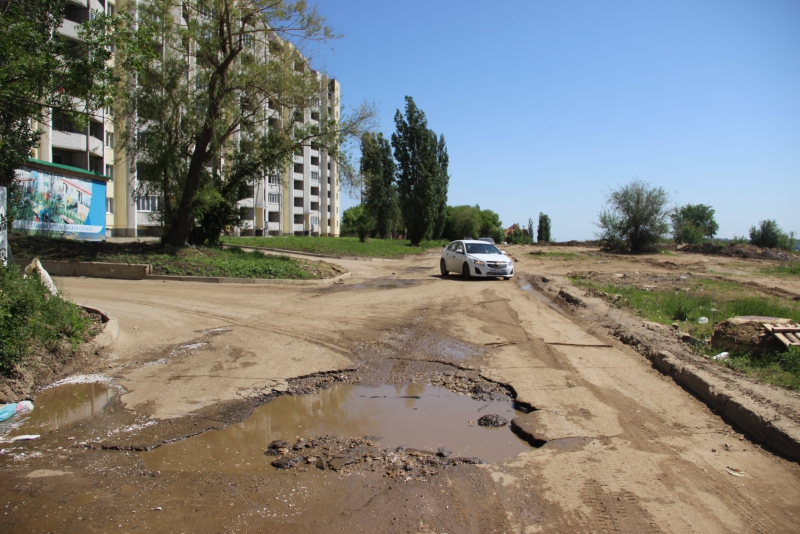 Жители нового микрорайона боятся навсегда остаться отрезанными от города