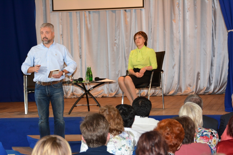 Участник праймериз Примаков предложил развивать производство в Ртищевском районе