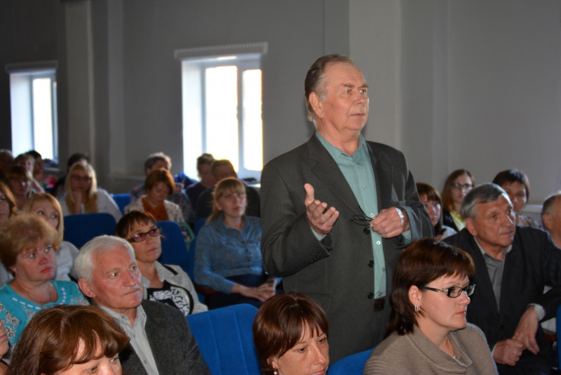 Участник праймериз Примаков предложил развивать производство в Ртищевском районе