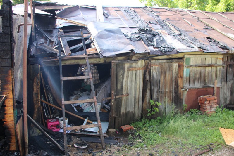 В центре Саратова из-за пожара без жилья осталось две семьи