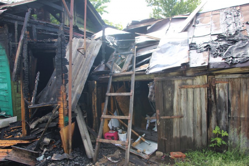 В центре Саратова из-за пожара без жилья осталось две семьи