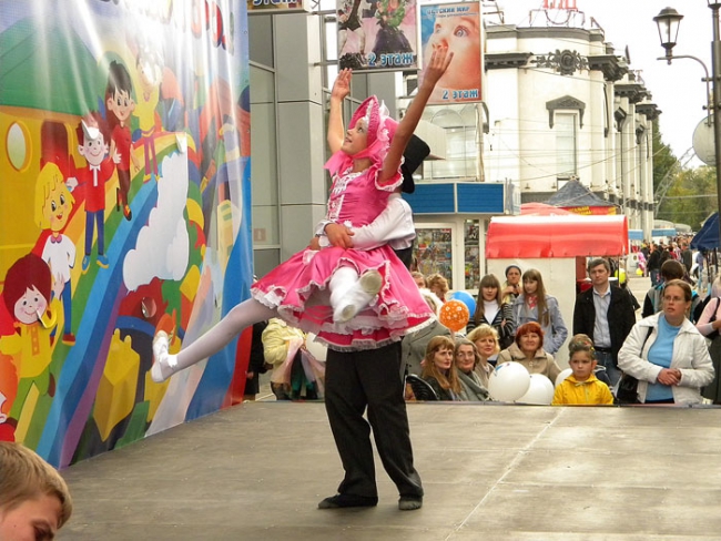 День города. Дождь не пустил в небо сотни китайских фонариков