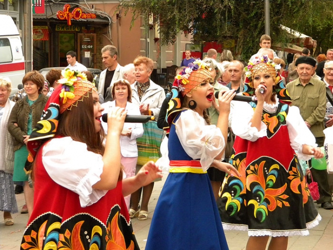 День города. Дождь не пустил в небо сотни китайских фонариков