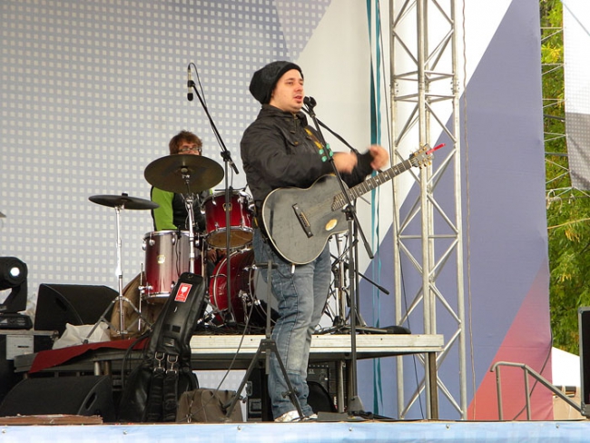 День города. Дождь не пустил в небо сотни китайских фонариков