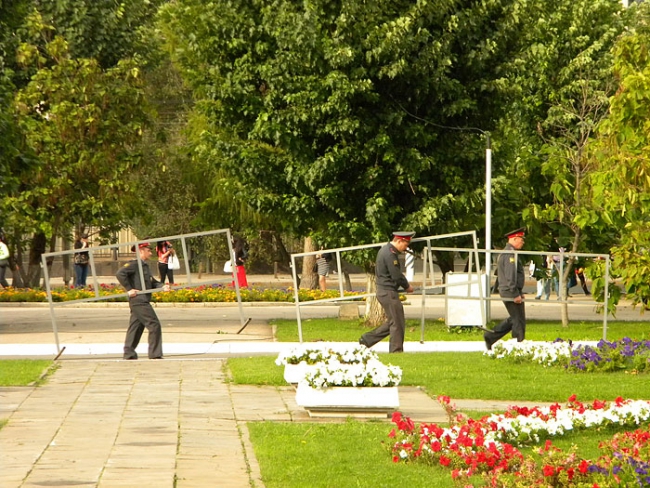 День города. Дождь не пустил в небо сотни китайских фонариков