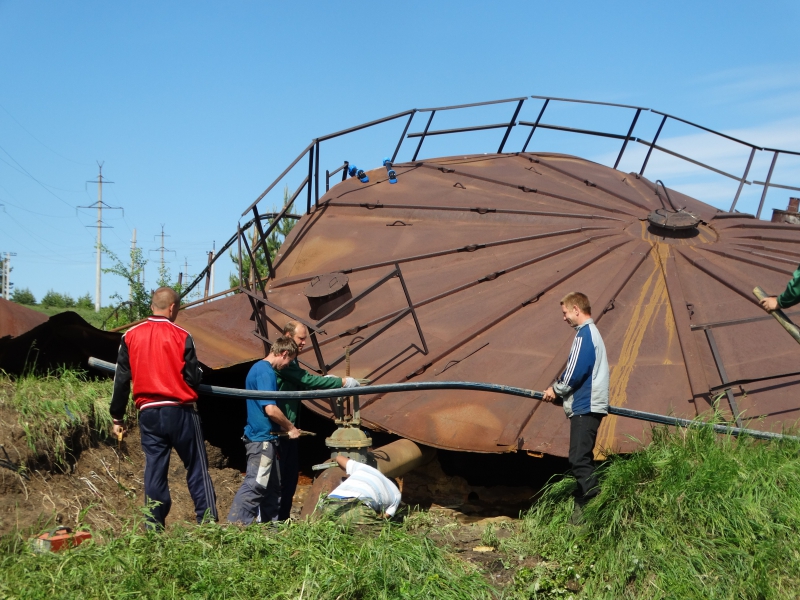 В Балтае восстанавливают водоснабжение после разрыва резервуара