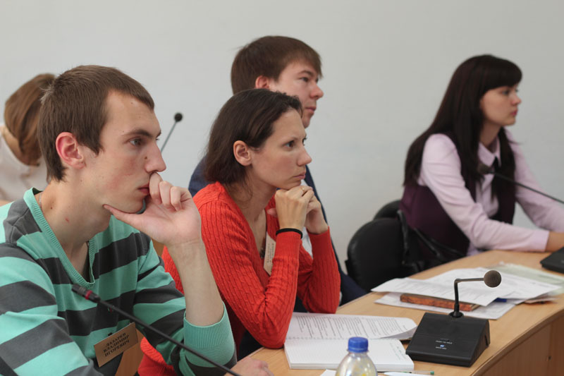 Особенности Школы молодого управленца в Экономе: создание современного экономического интеллекта