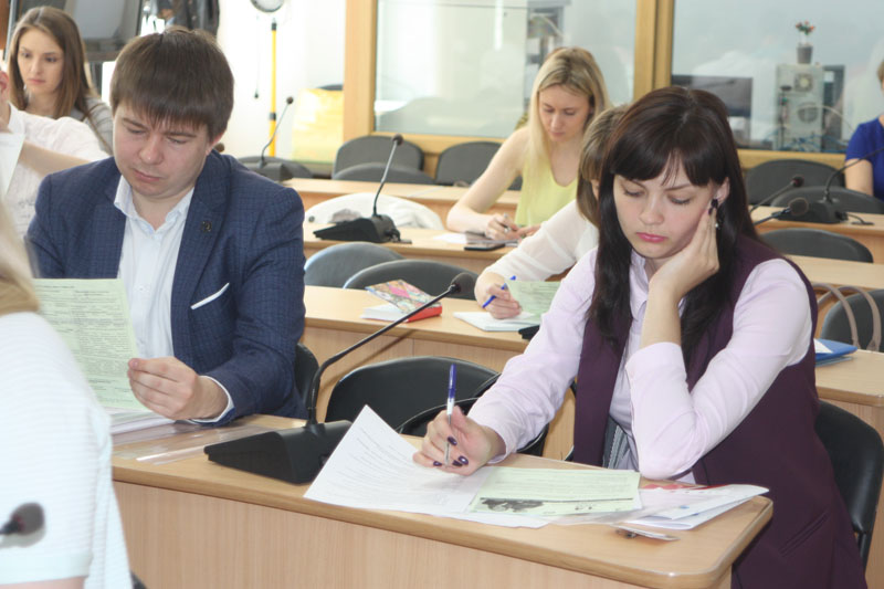 Особенности Школы молодого управленца в Экономе: создание современного экономического интеллекта