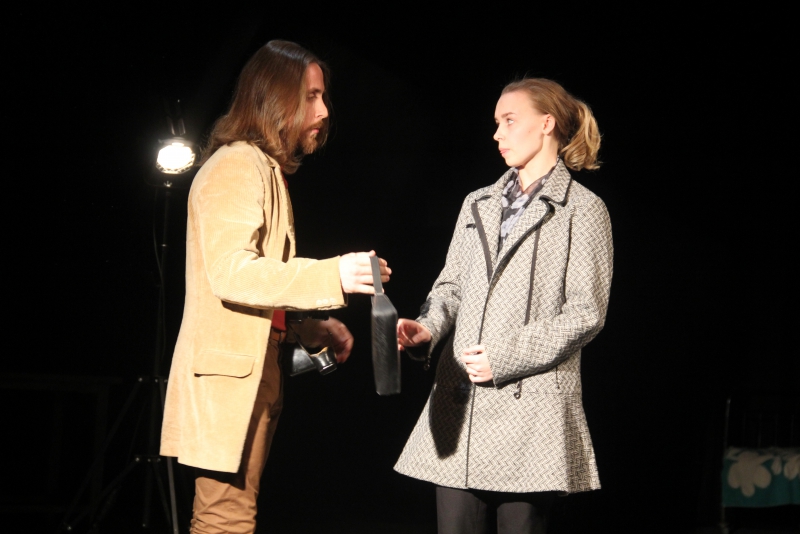 В театре драмы «Фабричные девчонки» устраивали личную жизнь вопреки коммунистической морали