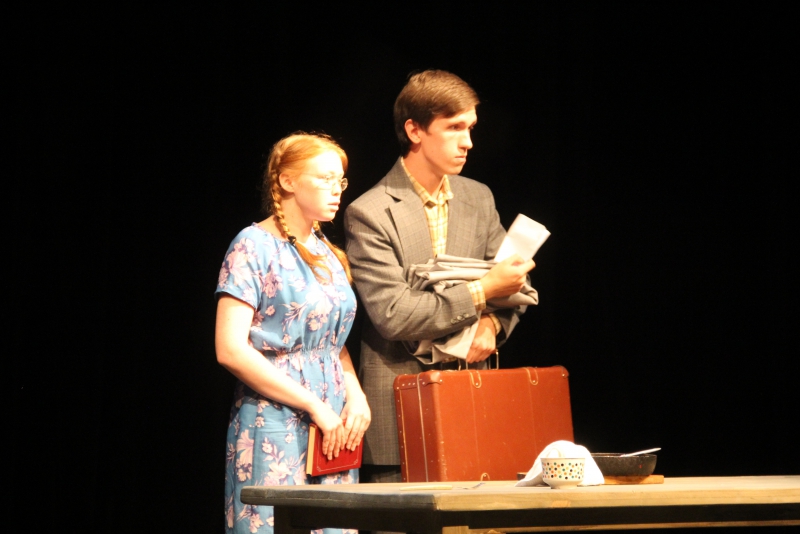 В театре драмы «Фабричные девчонки» устраивали личную жизнь вопреки коммунистической морали