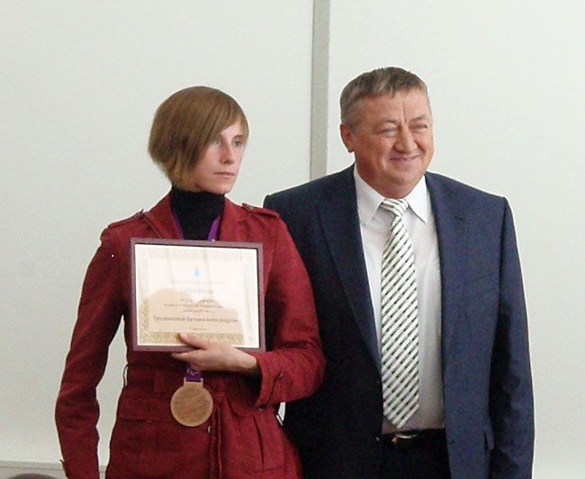 На приеме у губернатора паралимпийцам дарили квартиры