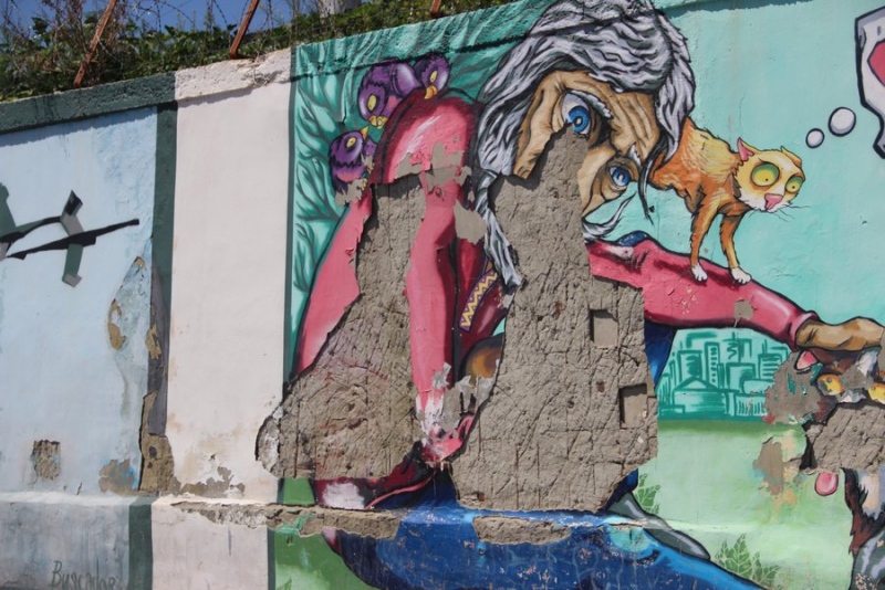 Граффити на саратовской набережной могут замазать к концу июня