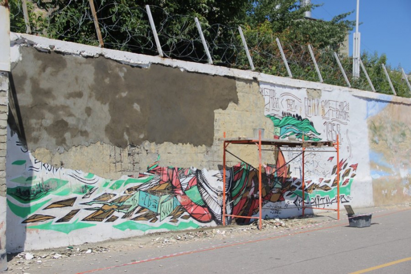 Граффити на саратовской набережной могут замазать к концу июня