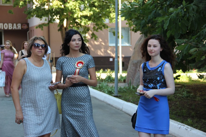 Депутаты и чиновники вручили дипломы выпускникам ПИУ имени Петра Столыпина