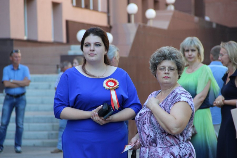 Депутаты и чиновники вручили дипломы выпускникам ПИУ имени Петра Столыпина