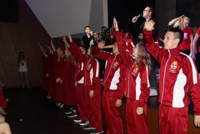 Депутаты и чиновники вручили дипломы выпускникам ПИУ имени Петра Столыпина