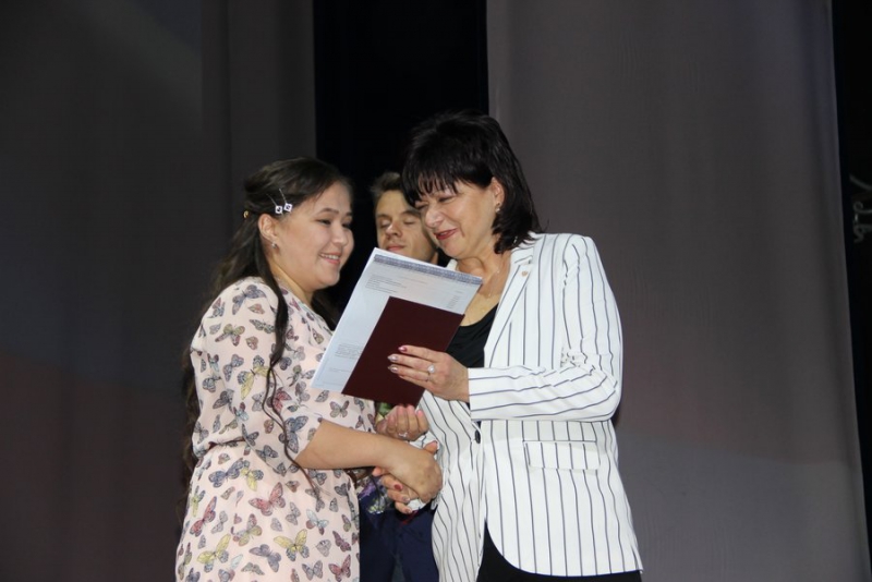 Депутаты и чиновники вручили дипломы выпускникам ПИУ имени Петра Столыпина