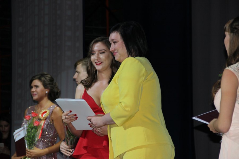 Депутаты и чиновники вручили дипломы выпускникам ПИУ имени Петра Столыпина