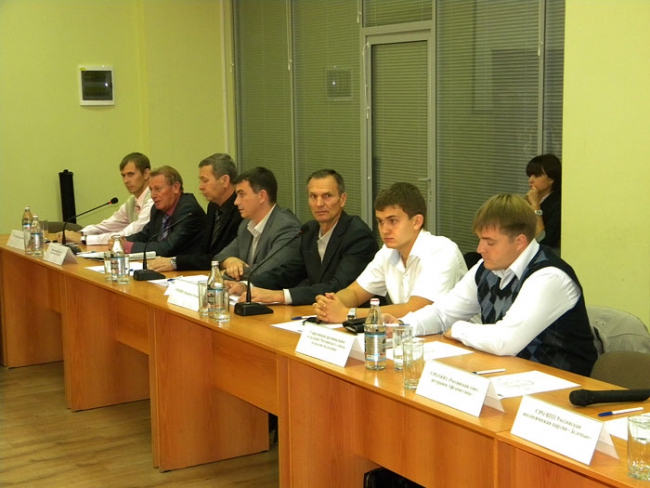 Оппозиционерам продлили время для подписания договора «За честные выборы»