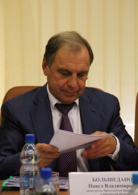 Губернатор добился понимания Путина, считает госдеп Макаров