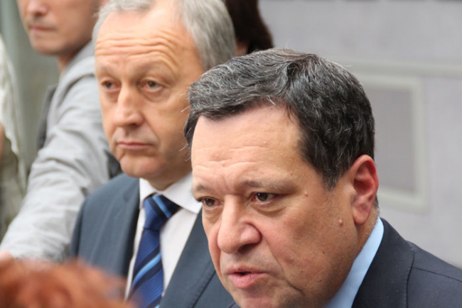 Губернатор добился понимания Путина, считает госдеп Макаров