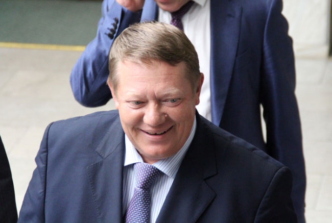 Губернатор добился понимания Путина, считает госдеп Макаров